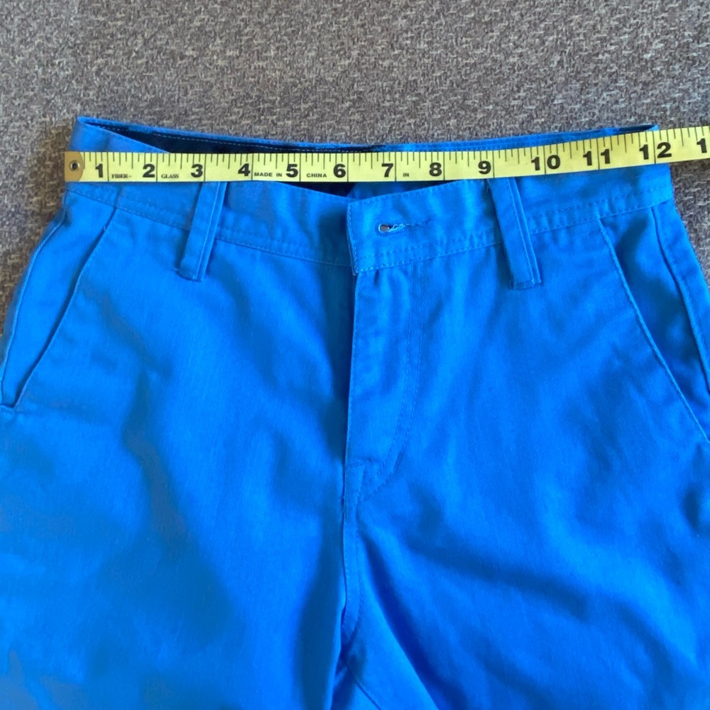 Volcom Shorts - Picture 3 of 4